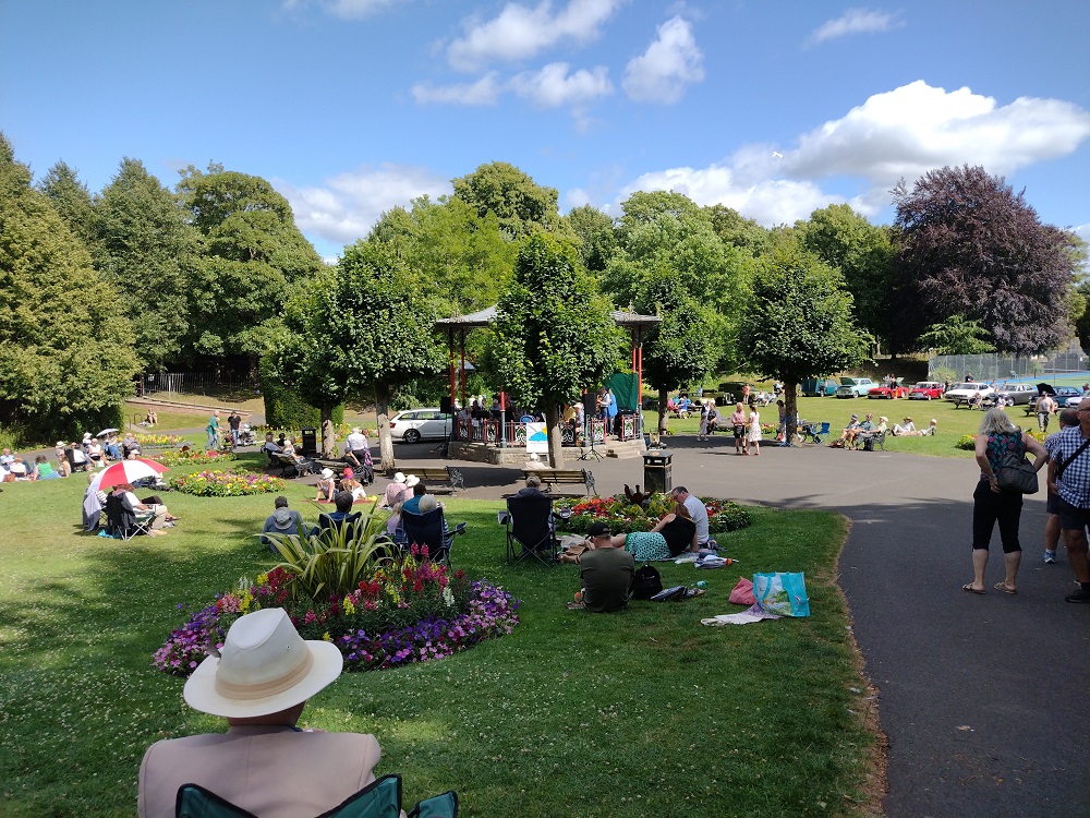 Successful Swingtime event raises £3,500